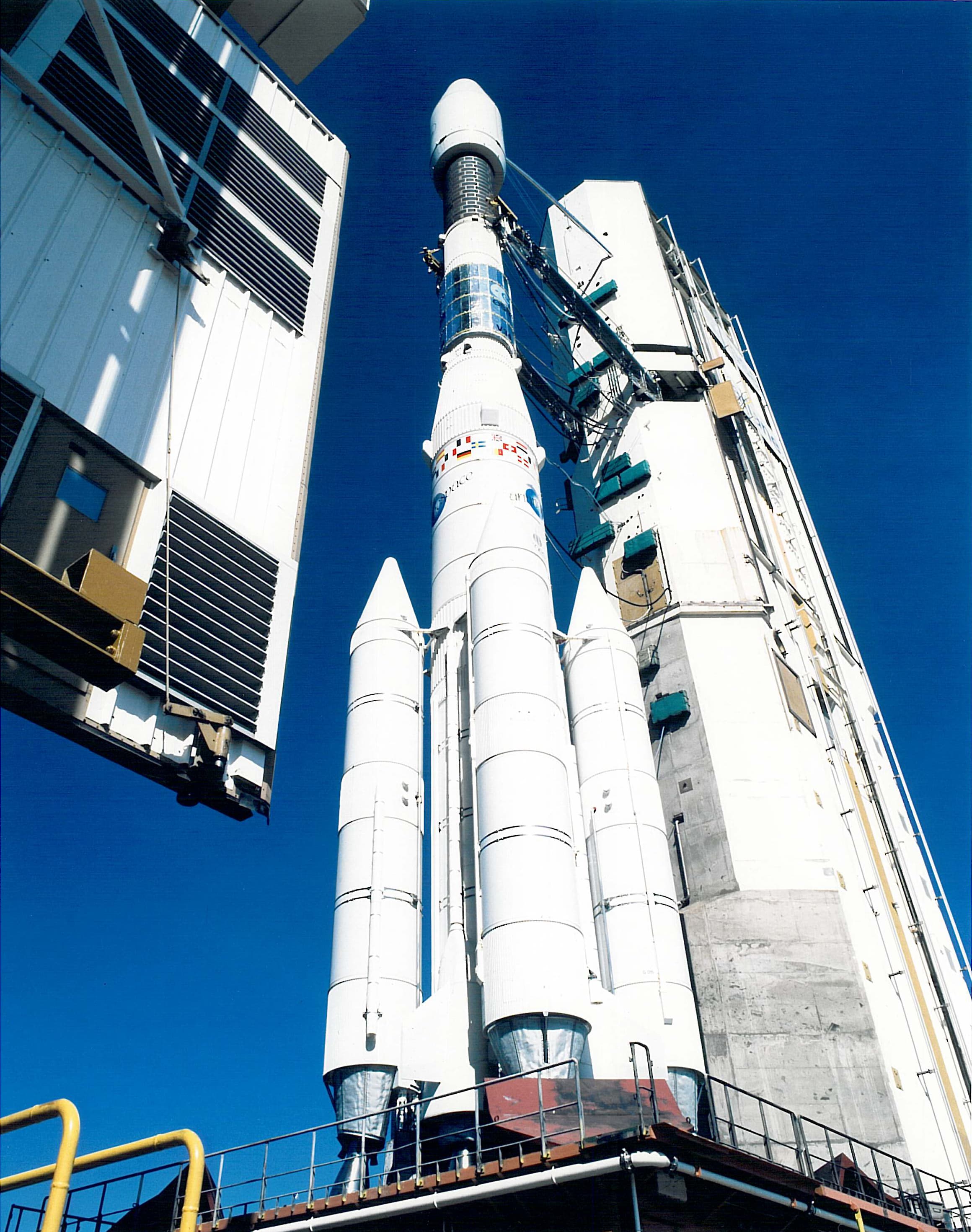 Ariane 44L on the pad